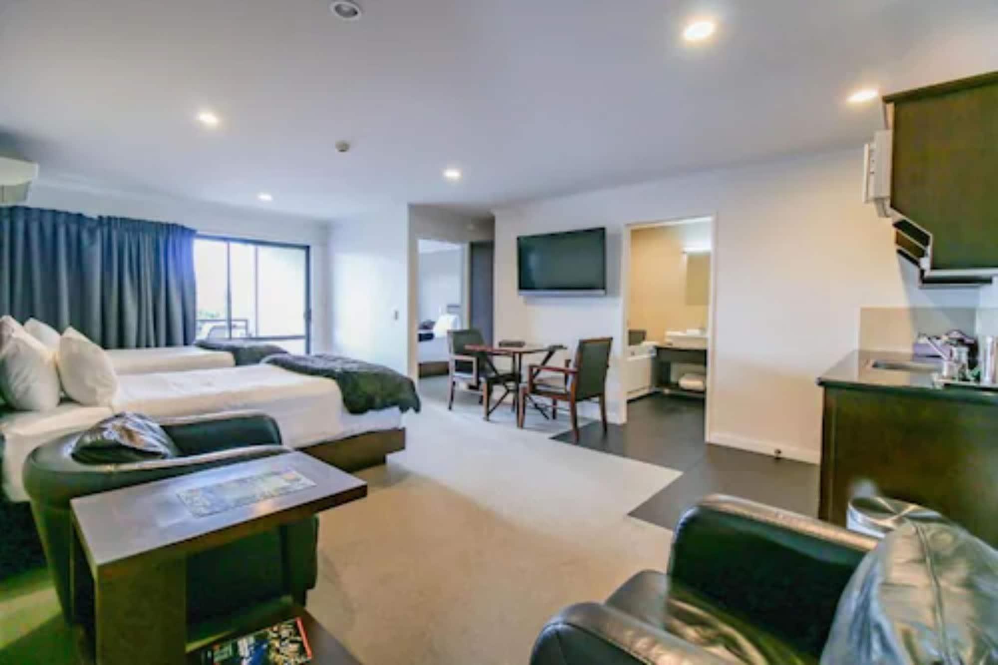Aotea Motor Lodge Whanganui Exteriör bild A typical studio apartment