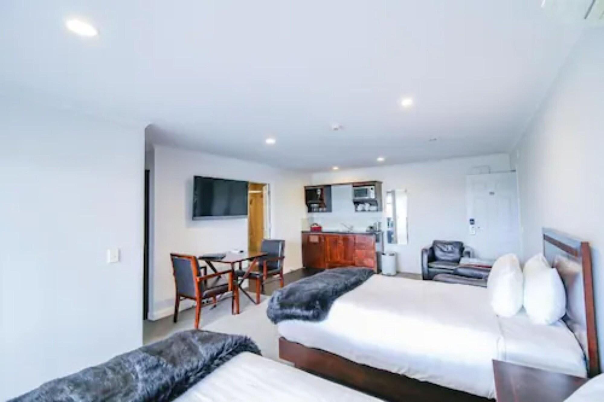 Aotea Motor Lodge Whanganui Exteriör bild A typical studio apartment