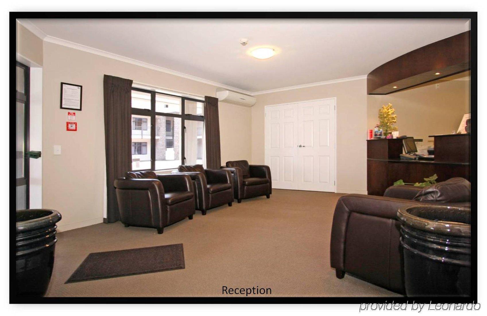 Aotea Motor Lodge Whanganui Exteriör bild Reception